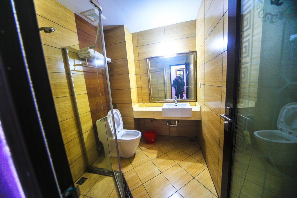 Fawlty Towers Hotel Yangshuo Kamer foto